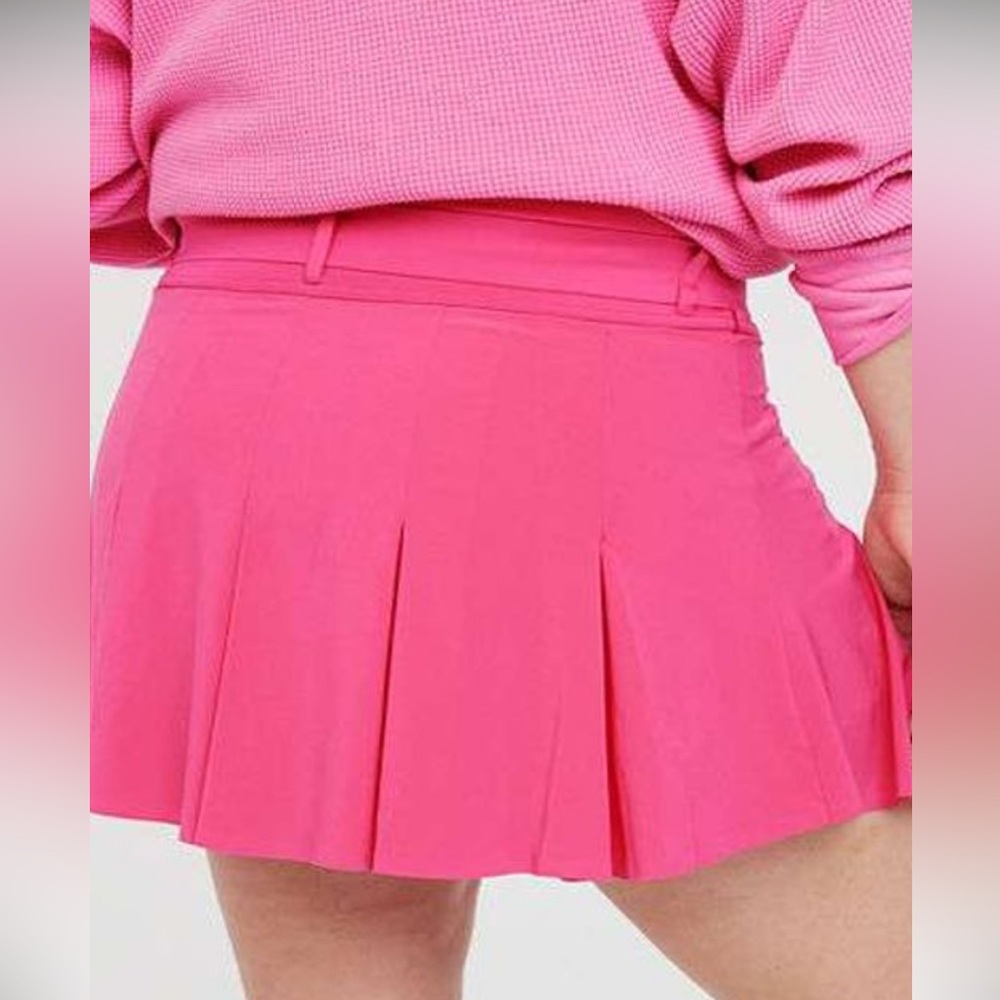 Real-me pleated belted skort